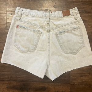 BDG Urban Outfitters Mom High Rise Cutoff Jean Shorts Size 28